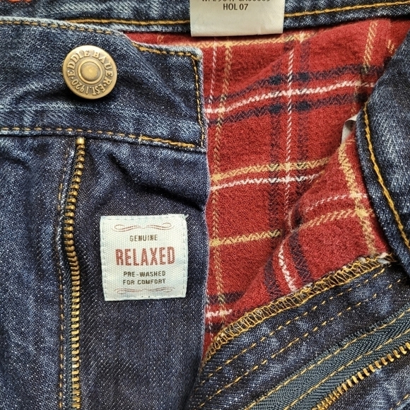 Eddie Bauer Inner Red Plaid Flannel Lined Relaxed Fit Blue Denim Jeans 35x30 - Picture 8 of 13